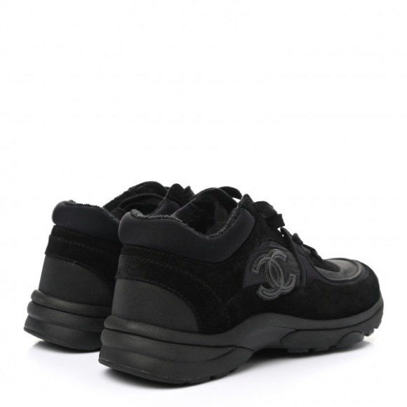 Chanel 2018 Interlocking CC Logo Sneakers. - Picture 6 of 6